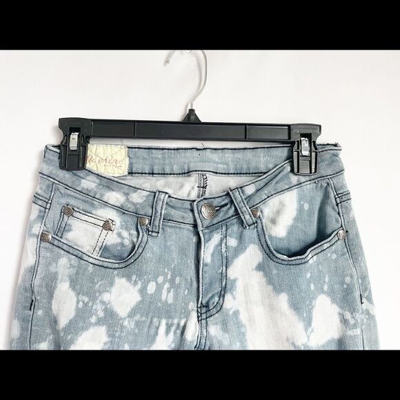 Machine Bleach Wash Distressed Skinny Jeans 29” - Picture 5 of 10